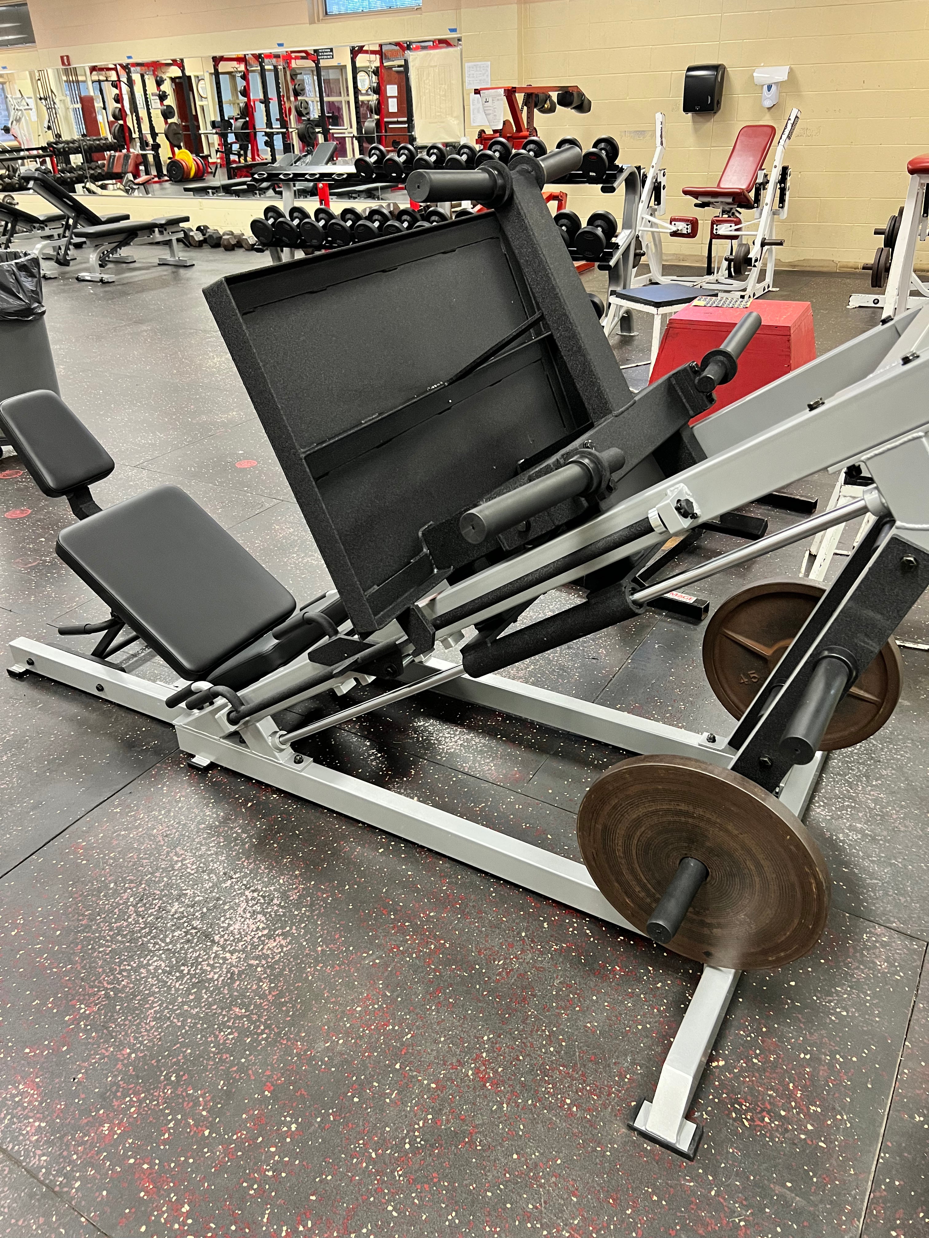 York STS Leg Press